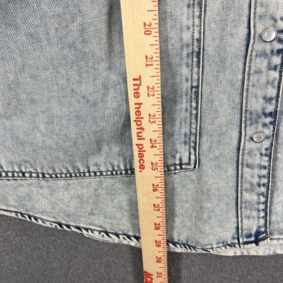 Wild Fable Denim Shirt Womens Large Light Wash Snap Front Shacket 100% Cotton - Picture 11 of 16